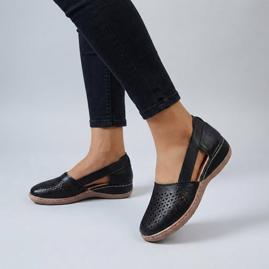 VARELA — Scalloped-Edge Orthopedic Comfort Sandals for Women